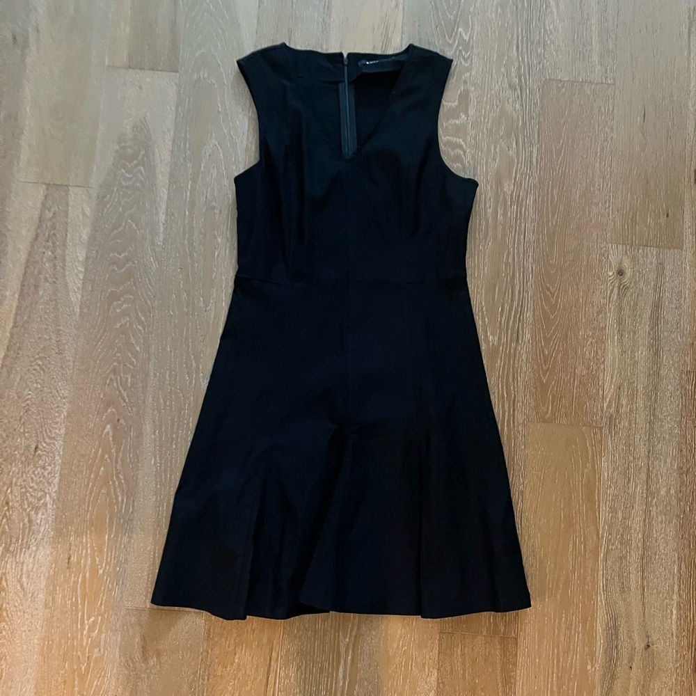 Chic Black Sleeveless Mini Dress gently worn
